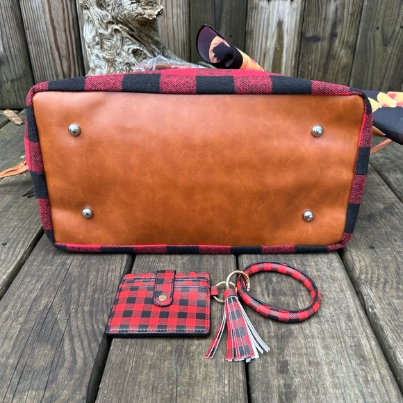 ❤️NEW BUFFALO PLAID TOTE BAG PURSE w/ CREDIT CARD ID BANGLE WRISTLET & TASSEL❤️ - Picture 7 of 9